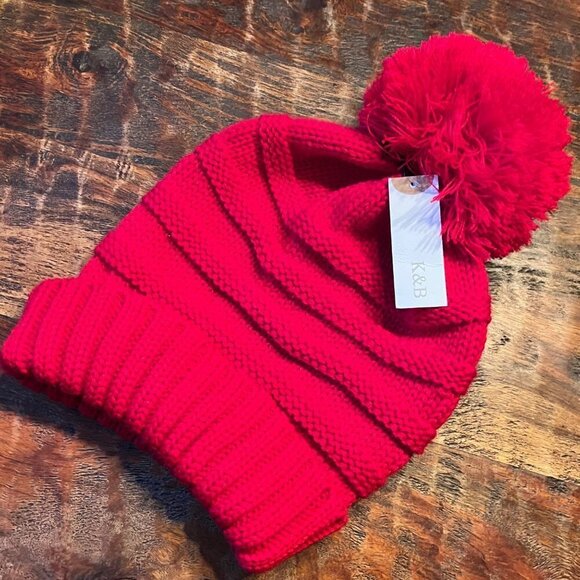 Red Knit Slouch Hat With Oversized Pom - Picture 5 of 8